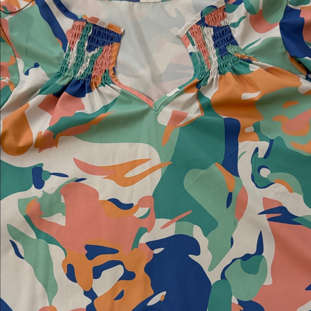 Colorful Abstract Women's Top XL - Picture 3 of 11